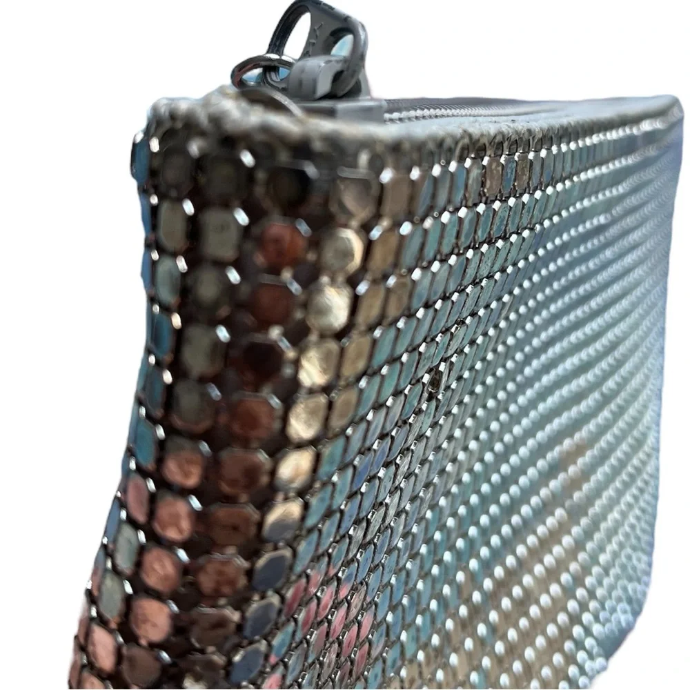 Lyrella Vintage Silver Metallic Mesh Clutch Flaws